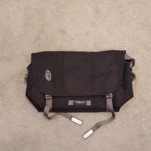 EUC Timbuk2 Sling Messenger Bag